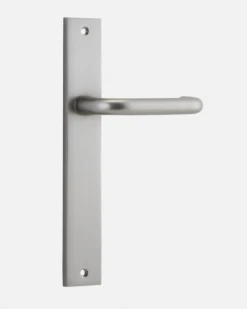 Door Handles & Levers IVER DOOR LEVER OSLO RECTANGULAR BACKPLATE 46 Door Handles & Levers IVER DOOR LEVER OSLO RECTANGULAR BACKPLATE