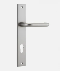 Door Handles & Levers IVER DOOR LEVER OSLO RECTANGULAR BACKPLATE 47 Door Handles & Levers IVER DOOR LEVER OSLO RECTANGULAR BACKPLATE